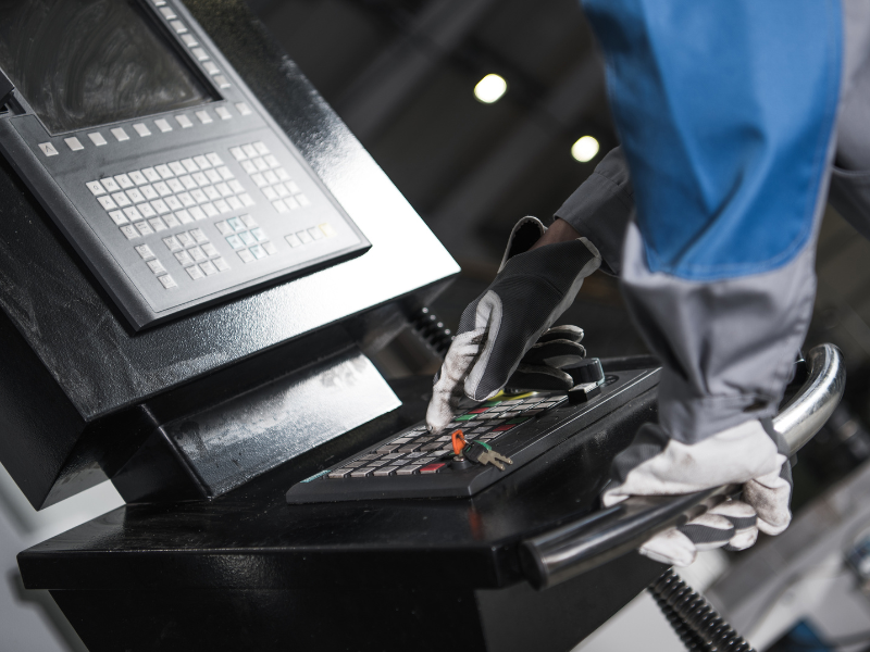 1141205-工具機產業轉型暨跨業整合計畫 成果發表及115年度計畫資源說明